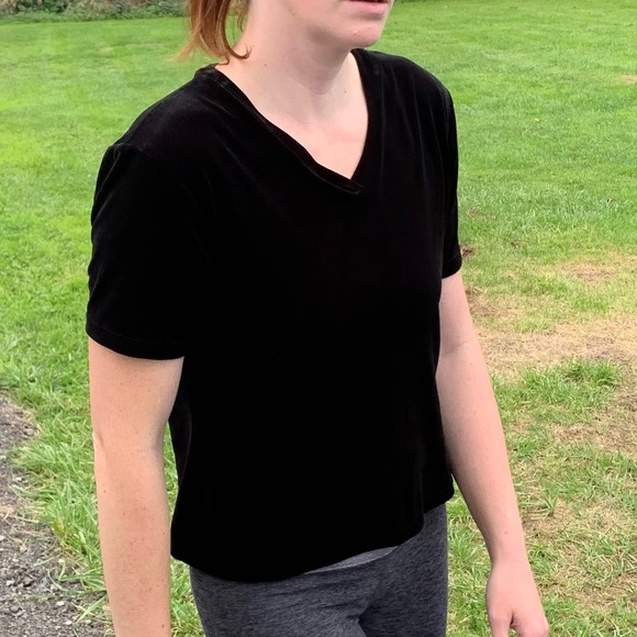VINTAGE Velvet / velour stretchy v neck short-sleeve blouse fall favs classic - Picture 3 of 12